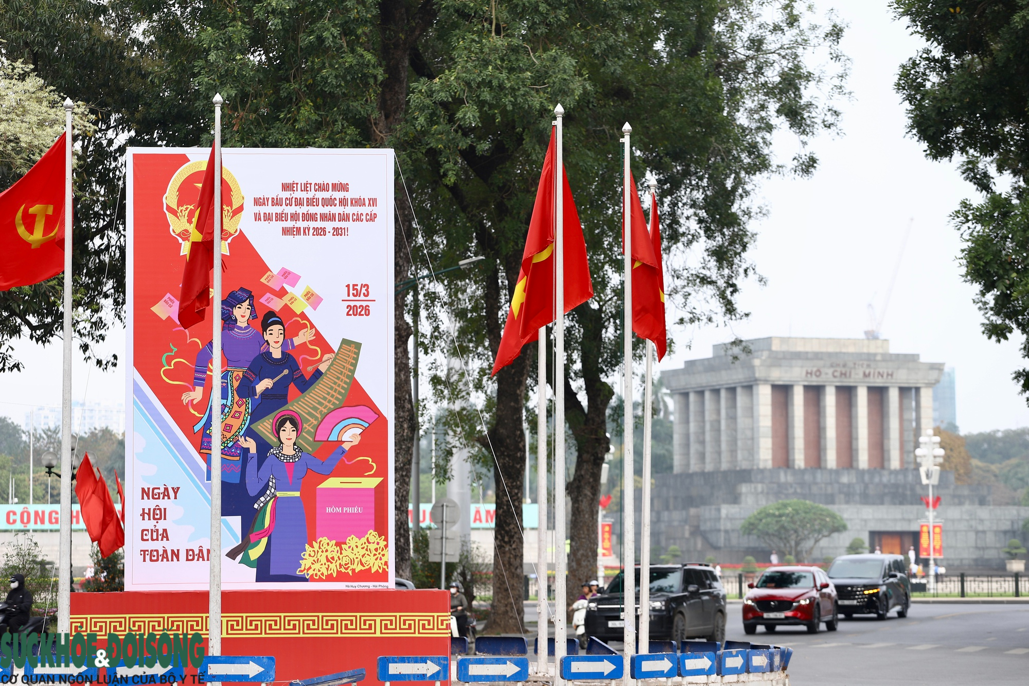 Hà Nội rực rỡ cờ hoa chào mừng bầu cử Quốc hội khóa XVI và Hội đồng nhân dân nhiệm kỳ 2026 - 2031- Ảnh 2.