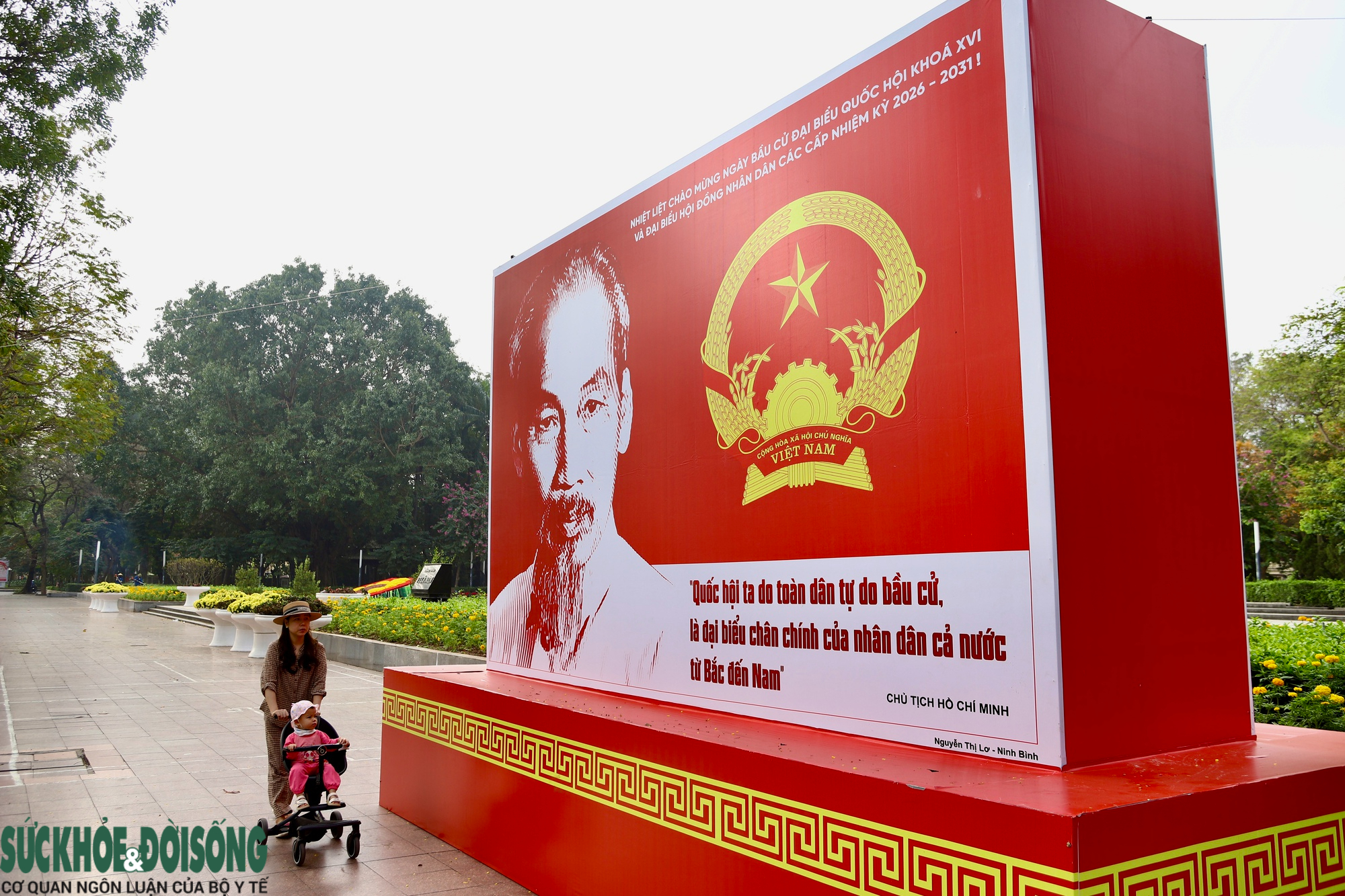 Hà Nội rực rỡ cờ hoa chào mừng bầu cử Quốc hội khóa XVI và Hội đồng nhân dân nhiệm kỳ 2026 - 2031- Ảnh 4.