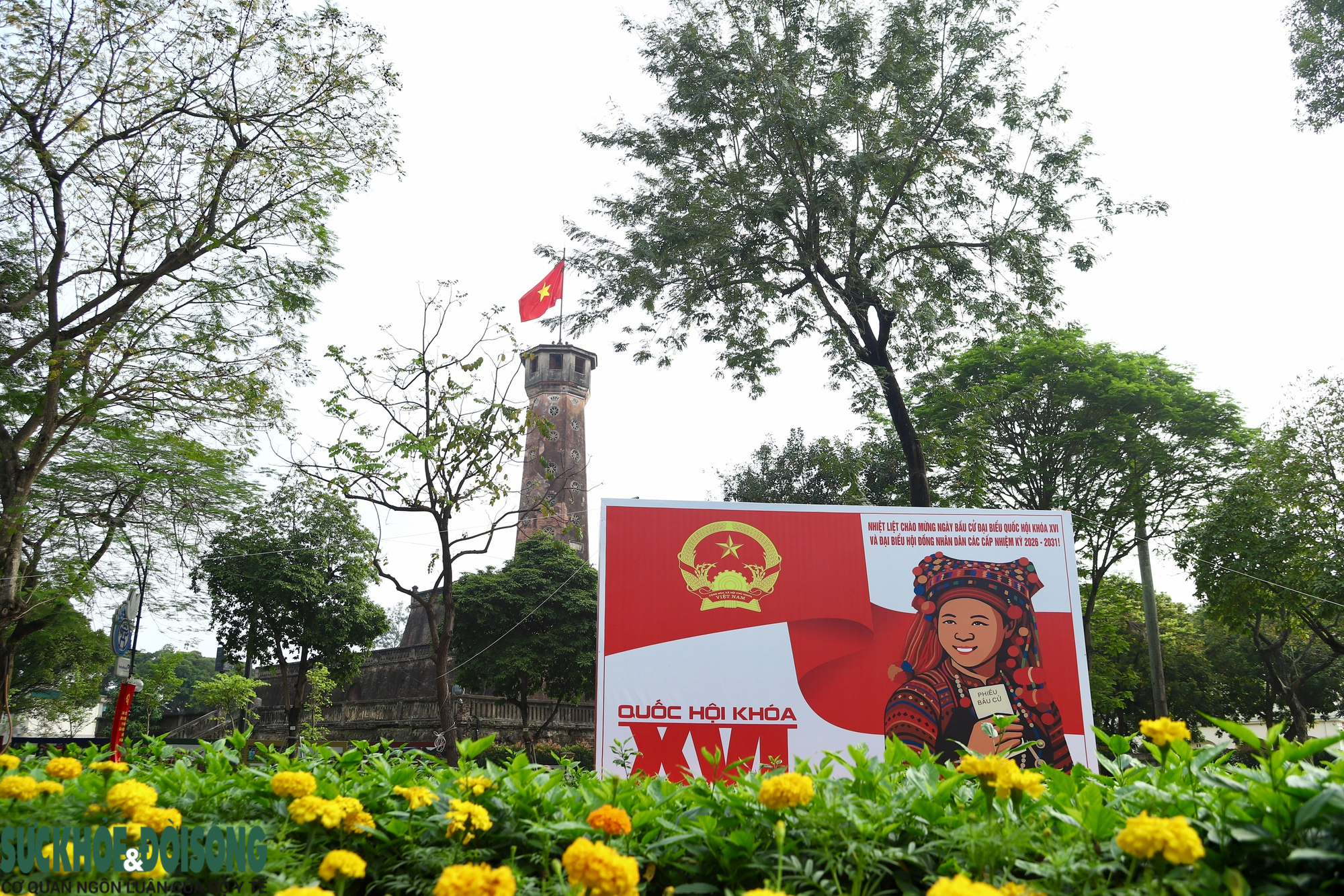 Hà Nội rực rỡ cờ hoa chào mừng bầu cử Quốc hội khóa XVI và Hội đồng nhân dân nhiệm kỳ 2026 - 2031- Ảnh 11.