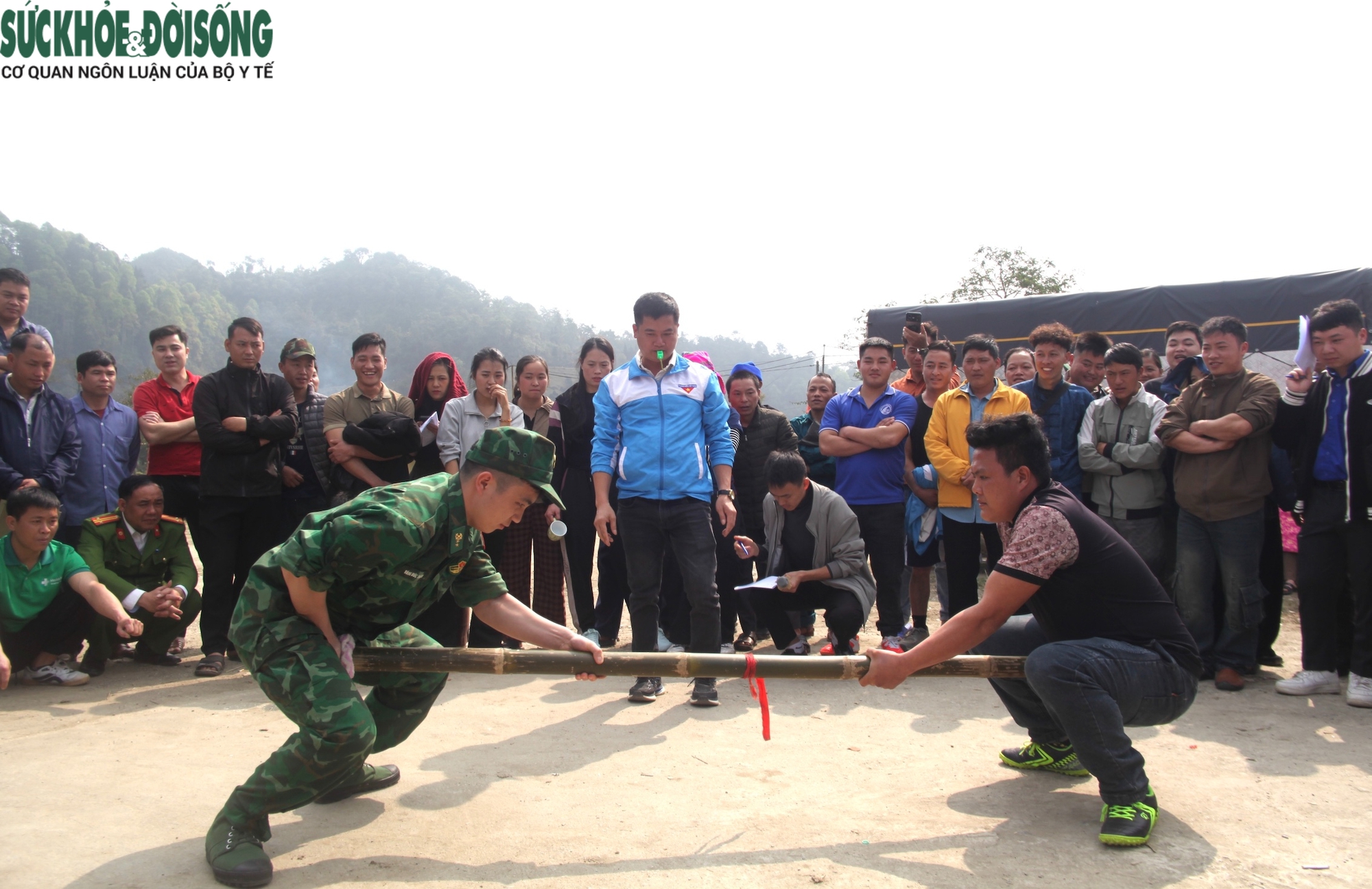 Xây dựng thế trận lòng dân vững chắc nơi tuyến đầu Tổ quốc- Ảnh 3. Xây dựng thế trận lòng dân vững chắc nơi tuyến đầu Tổ quốc- Ảnh 3.