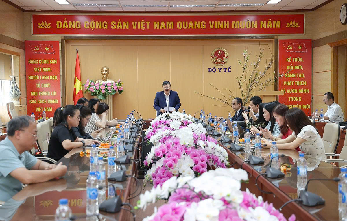 Kỳ kiểm tra đánh giá năng lực hành nghề khám chữa bệnh đầu tiên sẽ dành cho 4 nhóm chức danh bác sĩ- Ảnh 2. Kỳ kiểm tra đánh giá năng lực hành nghề khám chữa bệnh đầu tiên sẽ dành cho 4 nhóm chức danh bác sĩ- Ảnh 2.