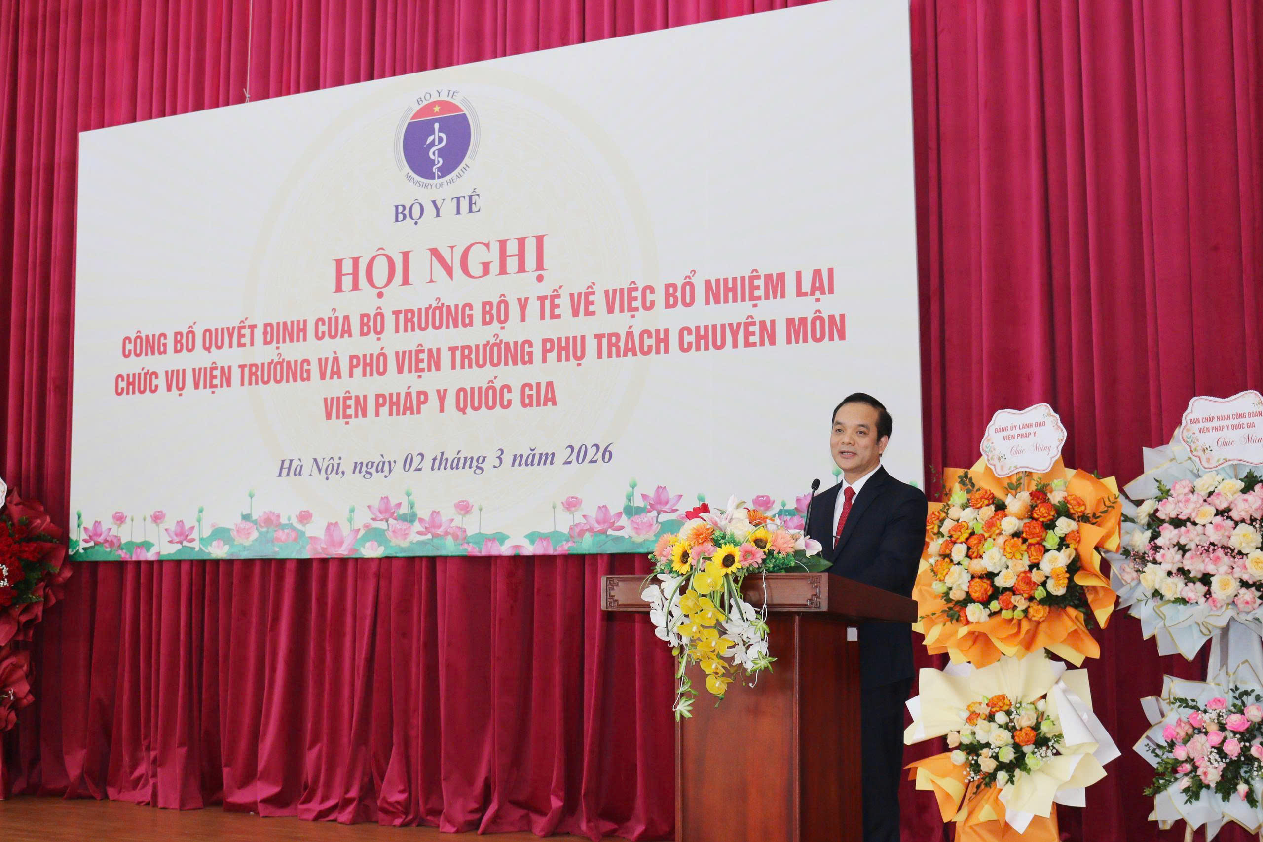 Bộ trưởng Đào Hồng Lan trao quyết định bổ nhiệm lại Viện trưởng, Phó Viện trưởng Viện Pháp y Quốc gia- Ảnh 3. Bộ trưởng Đào Hồng Lan trao quyết định bổ nhiệm lại Viện trưởng, Phó Viện trưởng Viện Pháp y Quốc gia- Ảnh 3.