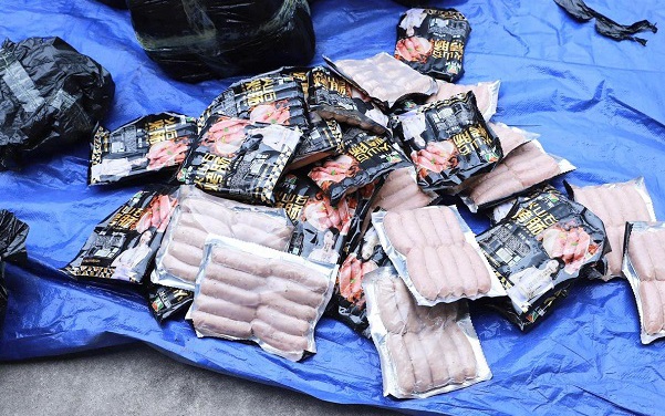 Đi ngược chiều, tài xế ô tô bị phạt 19 triệu đồng, trừ 4 điểm bằng lái- Ảnh 2. Đi ngược chiều, tài xế ô tô bị phạt 19 triệu đồng, trừ 4 điểm bằng lái- Ảnh 2.