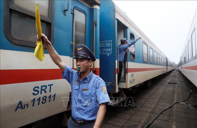 Ngành đường sắt điều chỉnh giá vé, giá cước theo giá xăng dầu- Ảnh 1.