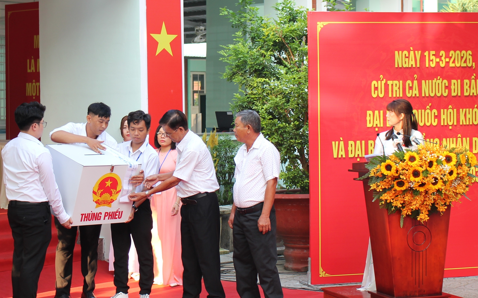 Bầu cử thành công toàn diện, TPHCM khẩn trương tổ chức kỳ họp HĐND các cấp- Ảnh 4. Uỷ ban Bầu cử TPHCM gửi lời cảm ơn sâu sắc đến cử tri và Nhân dân