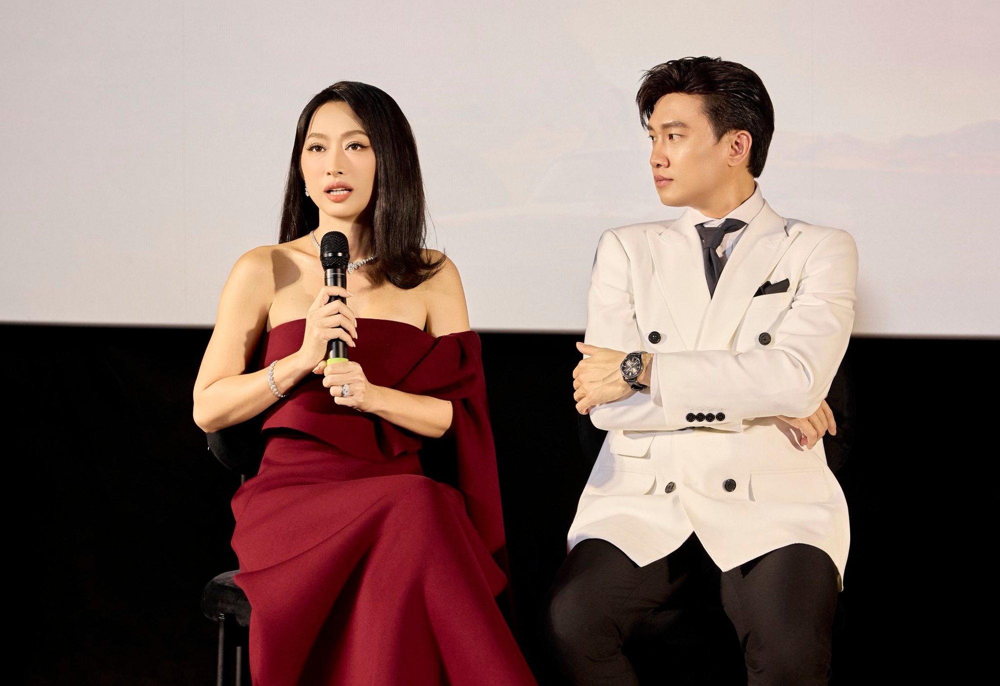 Thêm một người đẹp khiến Quốc Trường phải nhắn tin mỗi tối- Ảnh 1.