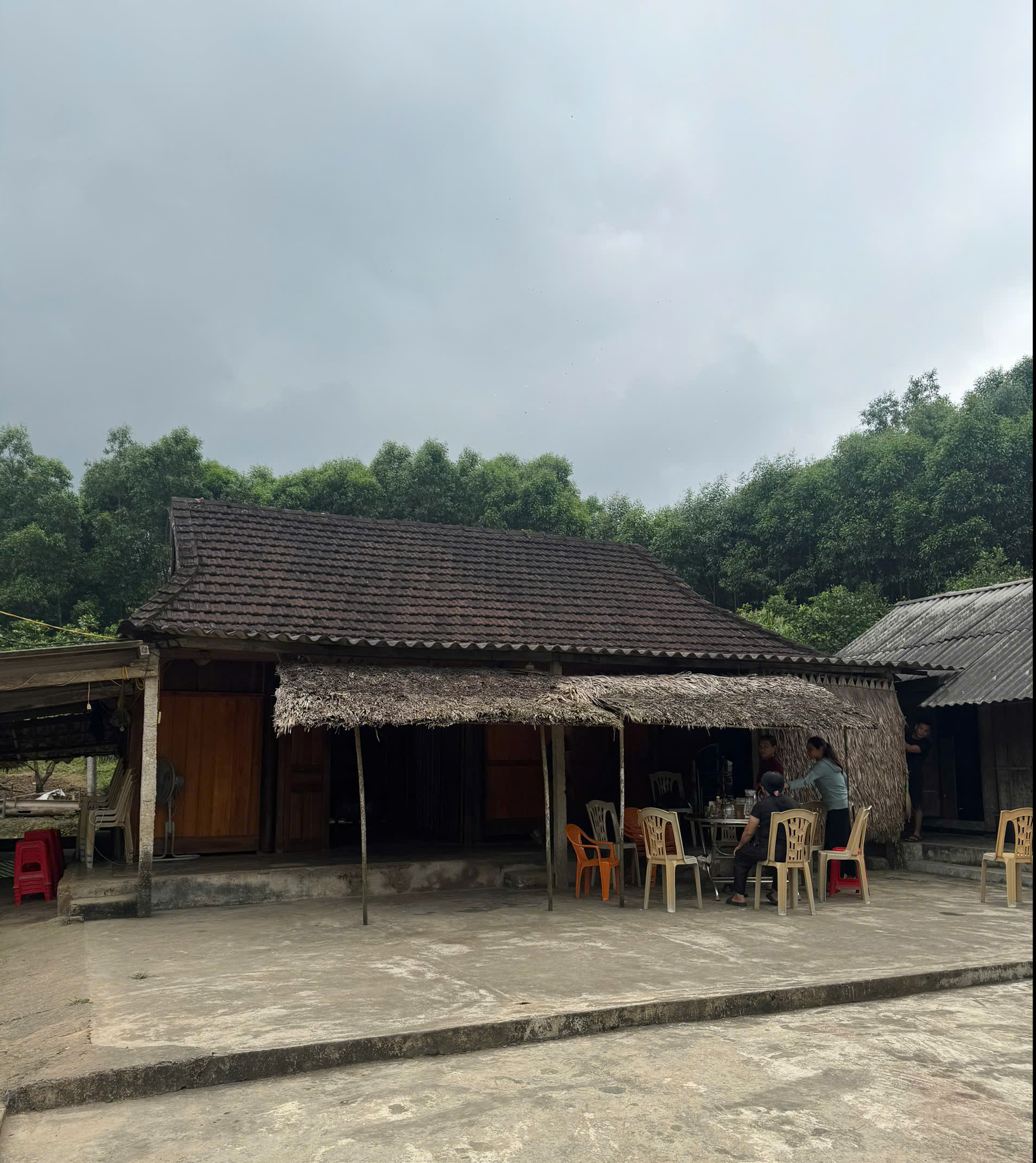 Lao động trẻ tử nạn nơi xứ người, gia đình nghèo khẩn cầu được đưa con về quê nhà- Ảnh 1. Lao động trẻ tử nạn nơi xứ người, gia đình nghèo khẩn cầu được đưa con về quê nhà- Ảnh 1.