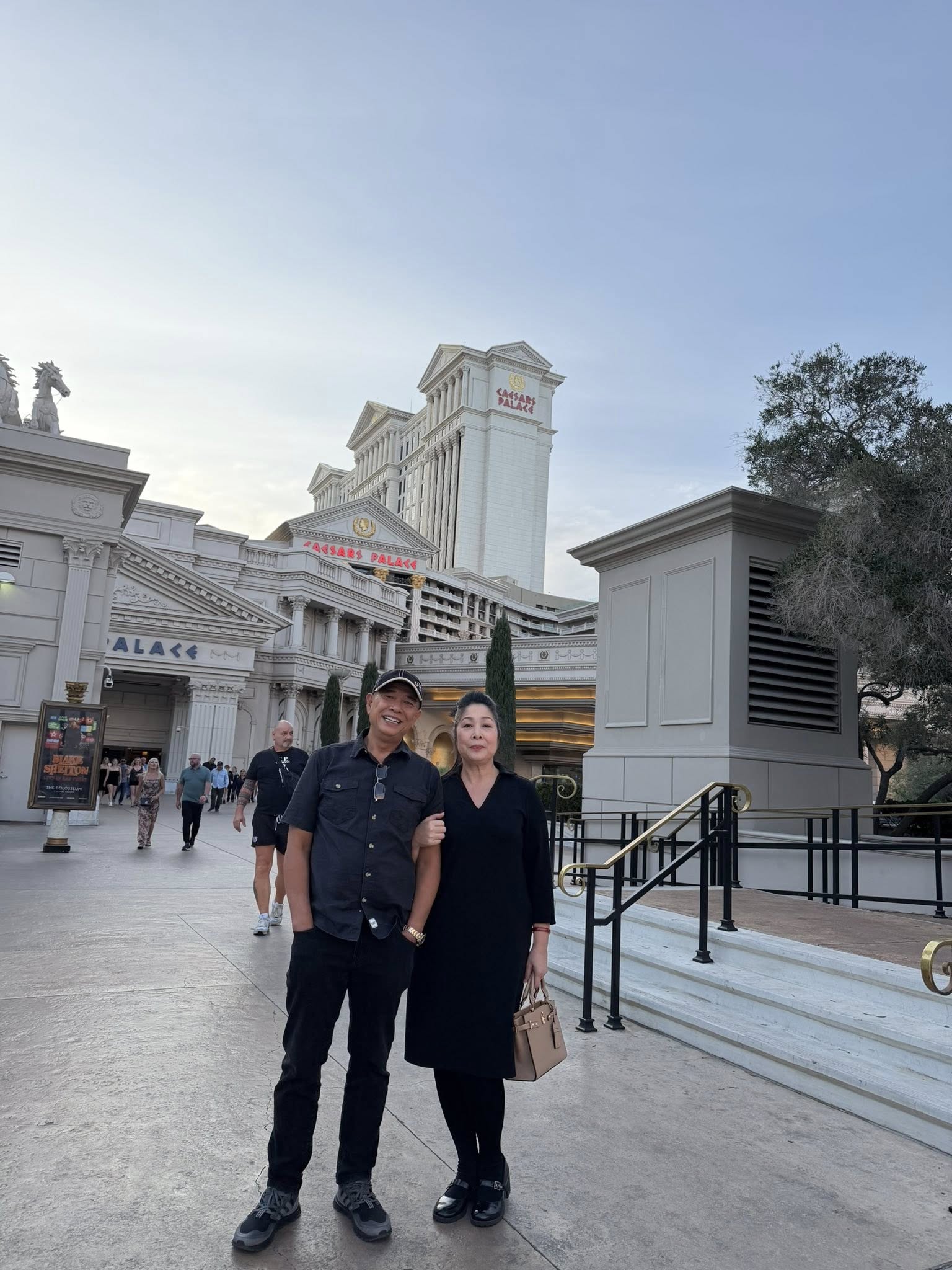 NSND Hồng Vân - tài tử Lê Tuấn Anh có hôn nhân đẹp ở tuổi trung niên- Ảnh 3. NSND Hồng Vân - tài tử Lê Tuấn Anh có hôn nhân đẹp ở tuổi trung niên- Ảnh 3.