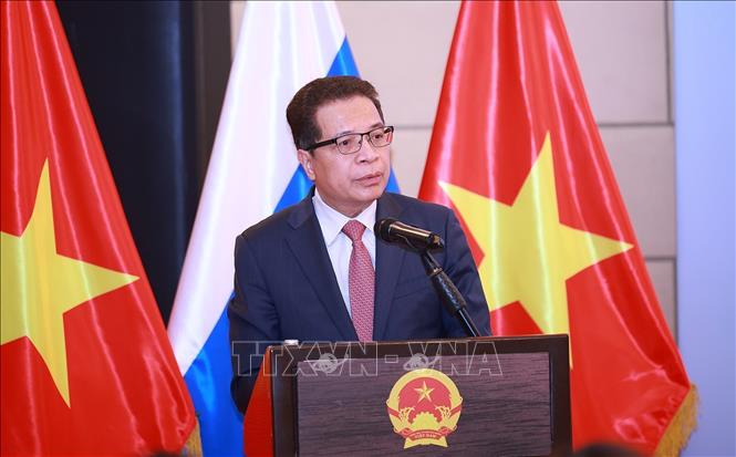 Thủ tướng Phạm Minh Chính gặp gỡ cộng đồng người Việt Nam tại LB Nga- Ảnh 3. Thủ tướng Phạm Minh Chính gặp gỡ cộng đồng người Việt Nam tại LB Nga- Ảnh 3.