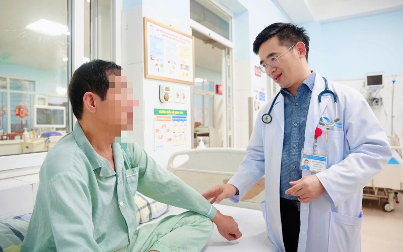 Căn bệnh tim âm thầm nhưng nguy hiểm có thể khiến người bệnh đột tử khi đang sinh hoạt bình thường- Ảnh 3. Cứu sống người đàn ông nhồi máu cơ tim cấp dị dạng động mạch vành hiếm gặp