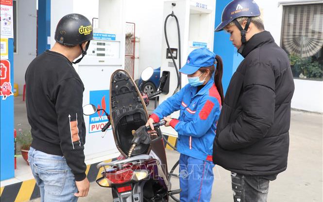 Chủ động bảo đảm nguồn cung xăng dầu trước biến động thế giới