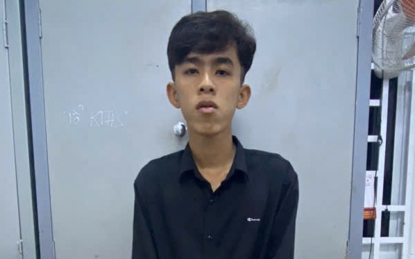 Chặn đứng hơn 5 tấn lạp xưởng không rõ nguồn gốc đang trên đường về Hà Nội- Ảnh 3.