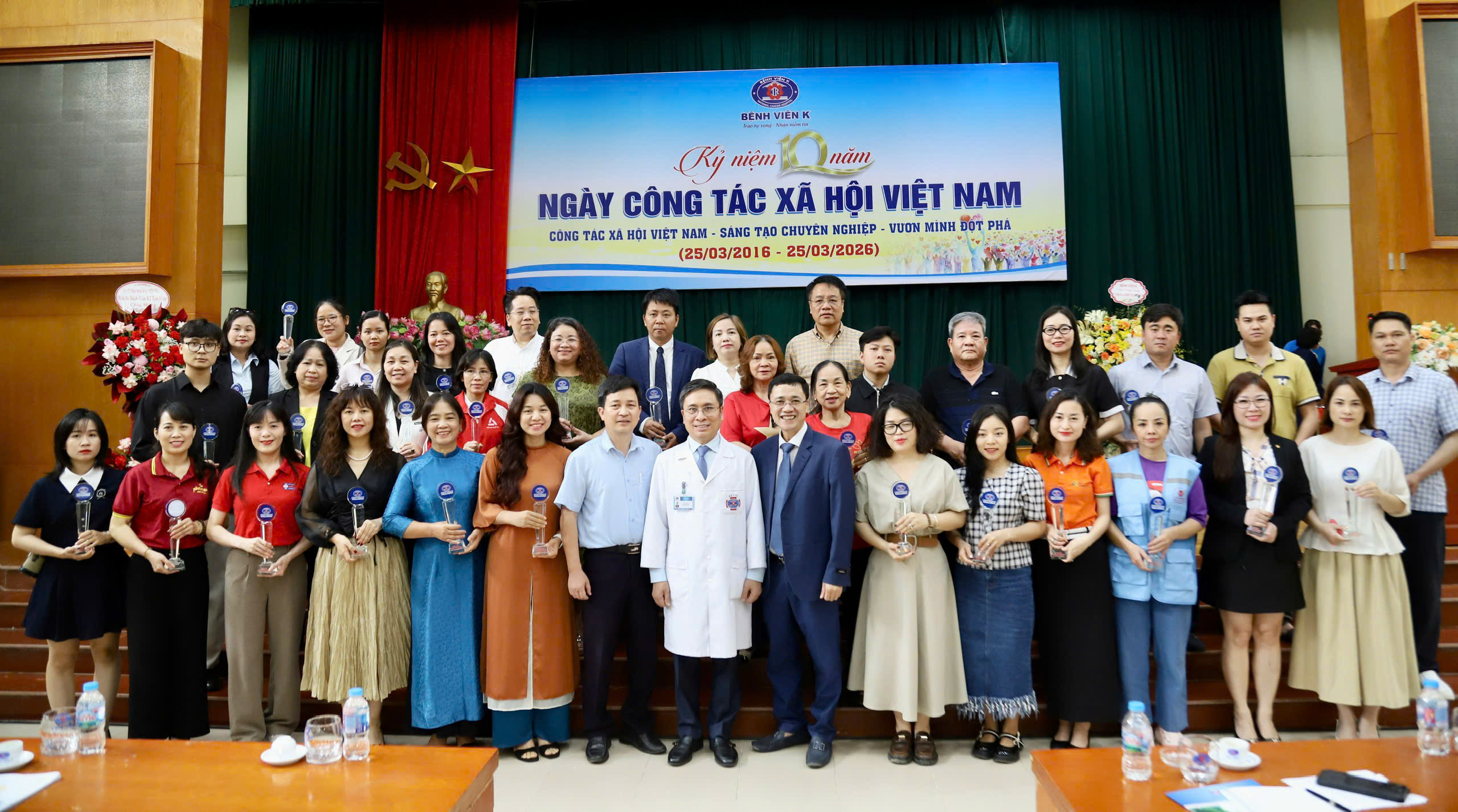 Nghề công tác xã hội - nhịp cầu kết nối tấm lòng sẻ chia dành cho người bệnh ung thư- Ảnh 7.