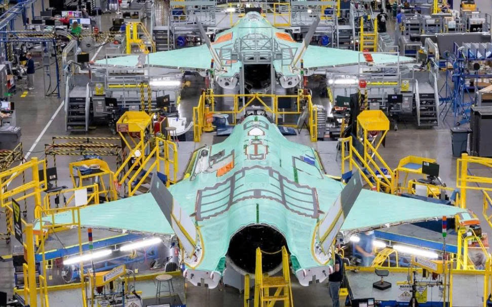 Hàng trăm tiêm kích tàng hình F-35 không có radar