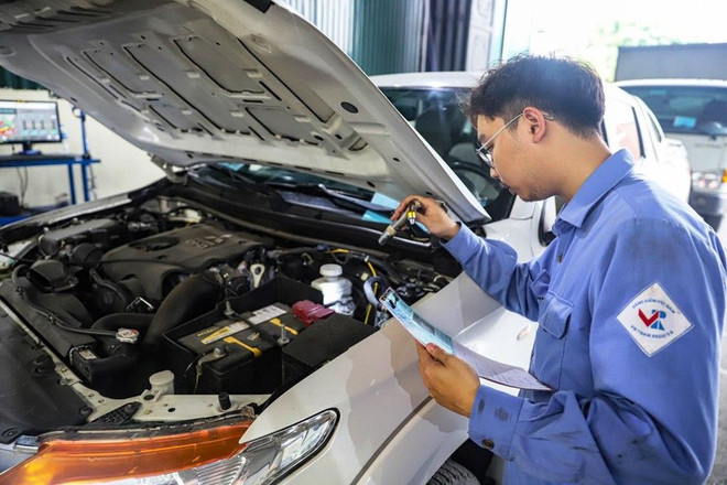 Cục Đăng kiểm nói gì về kiến nghị bỏ "đạp thốc hết ga"khi kiểm tra khí thải?- Ảnh 2. Cục Đăng kiểm nói gì về kiến nghị bỏ "đạp thốc hết ga"khi kiểm tra khí thải?- Ảnh 2.
