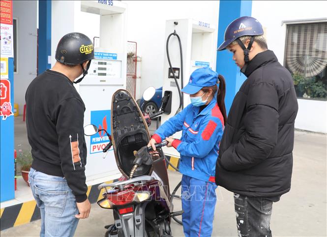 Chủ động bảo đảm nguồn cung xăng dầu trước biến động thế giới- Ảnh 1. Chủ động bảo đảm nguồn cung xăng dầu trước biến động thế giới- Ảnh 1.