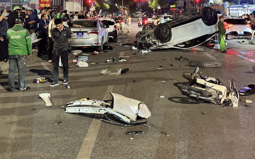 Công an Hà Nội thông tin chính thức vụ tai nạn giao thông liên hoàn trên đường Trung Kính- Ảnh 2.