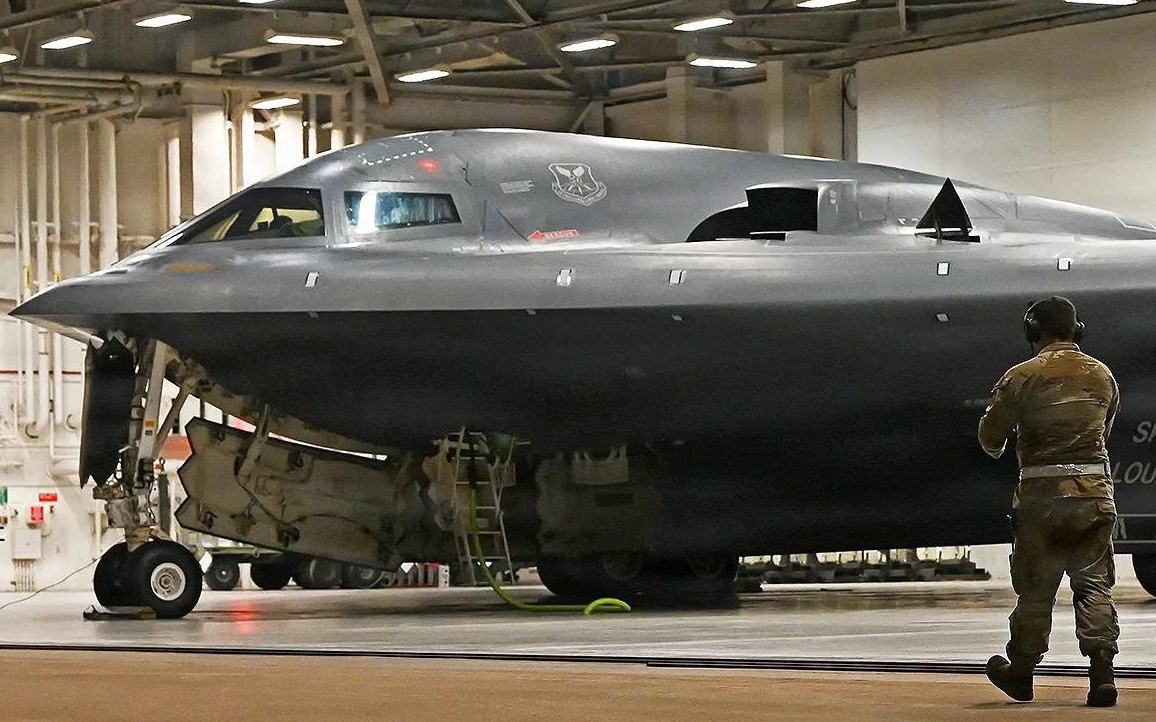 'Xe tăng bay' A-10 Warthog của Mỹ 'xả đạn' bất thường tại Iraq- Ảnh 1.