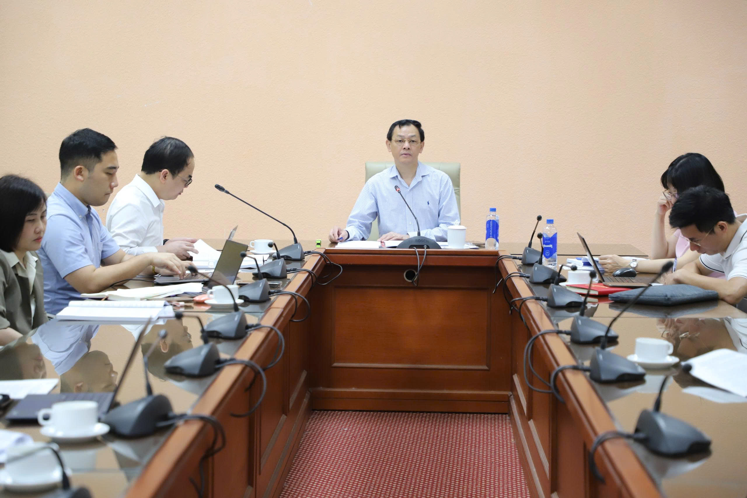 Xây dựng Thông tư mới thay thế quy định hiện hành về thực hành tốt sản xuất thuốc, nguyên liệu làm thuốc - Ảnh 2.