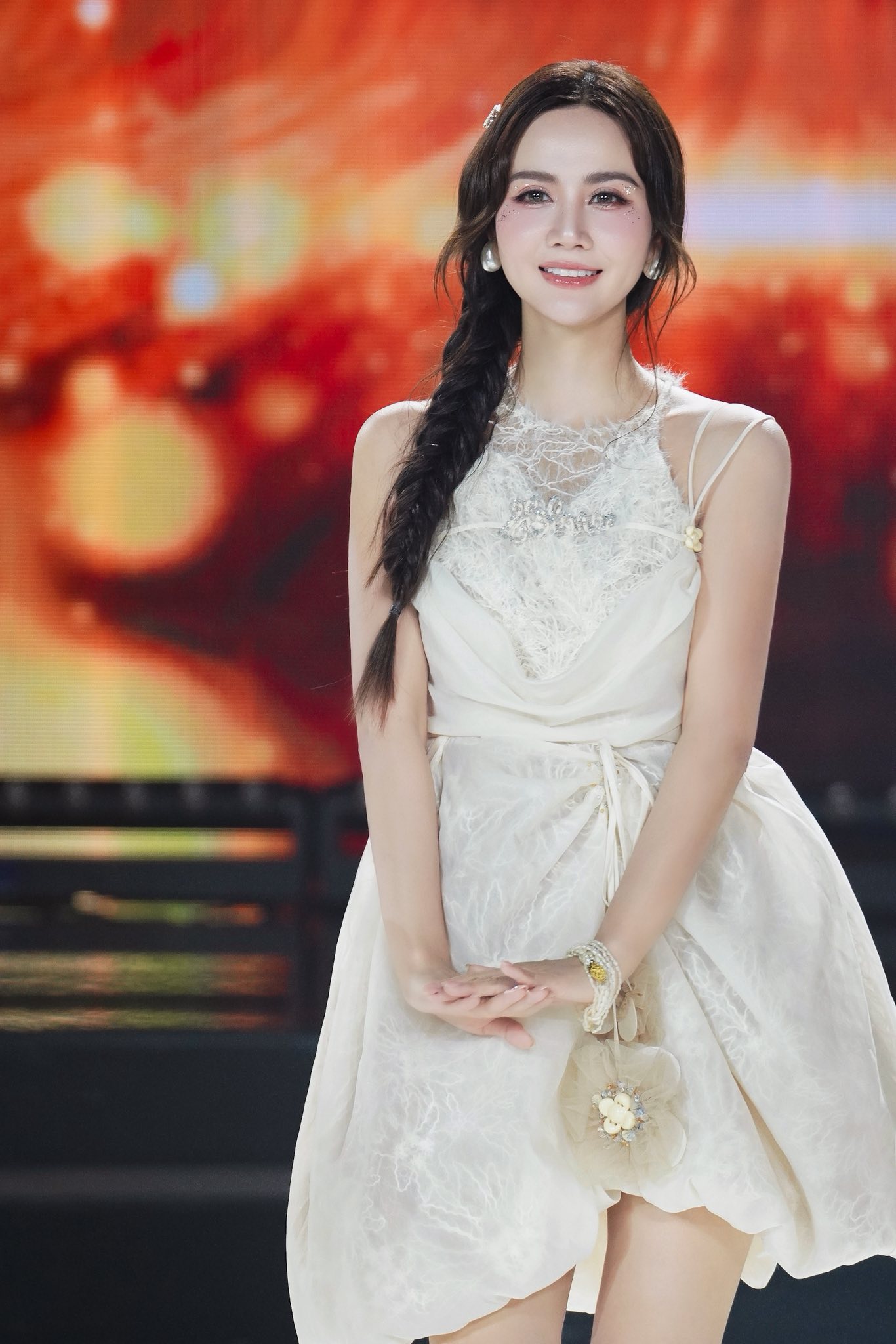 Đời thực làm mẹ đơn thân trong bình dị của nữ diễn viên 'vũ trụ' VFC nổi tiếng phim giờ vàng- Ảnh 1.