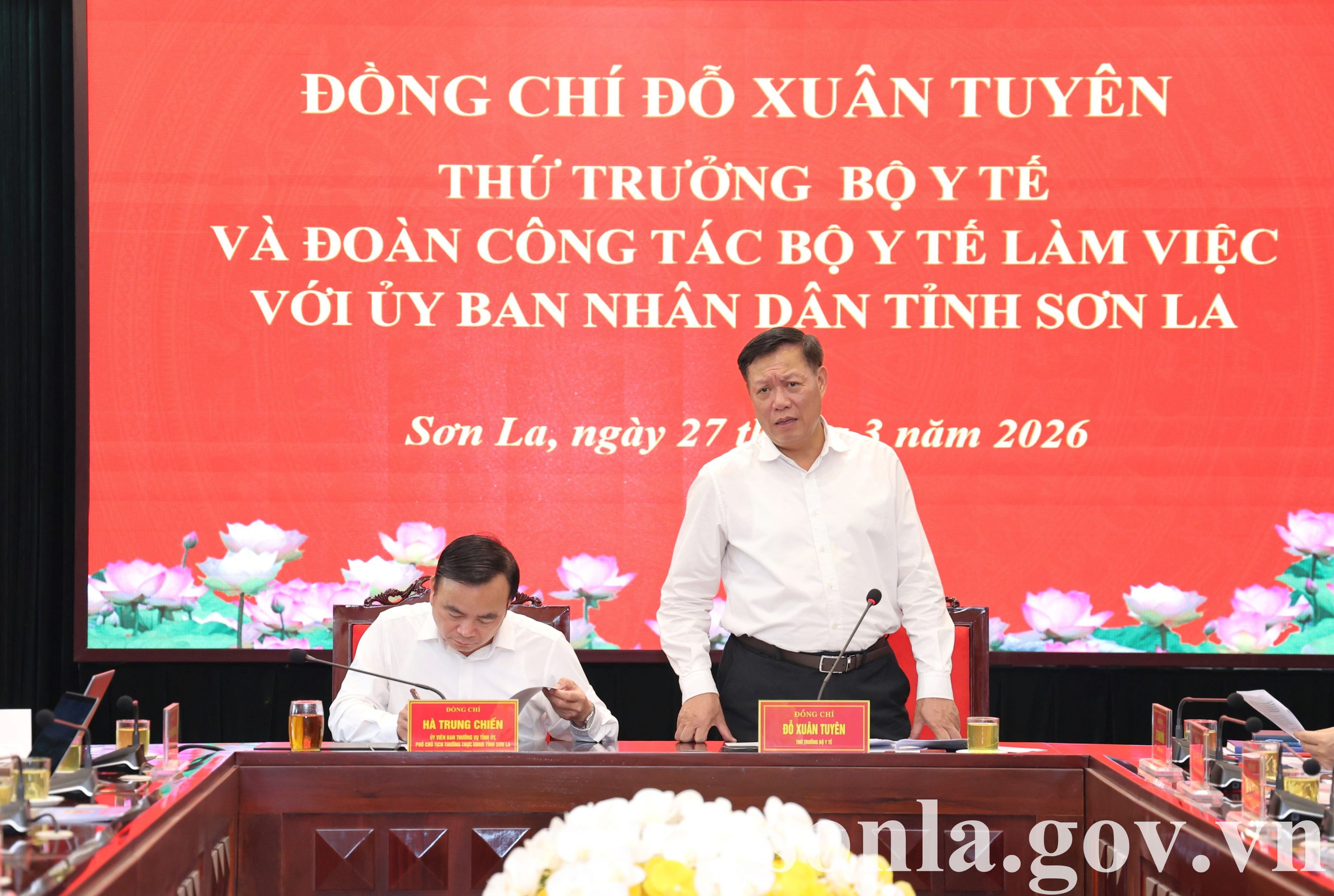 Thứ trưởng Đỗ Xuân Tuyên: Sơn La tiếp tục đẩy mạnh đưa dịch vụ y tế đến gần dân nhất- Ảnh 2.