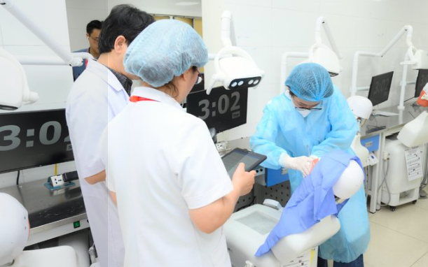 Kỳ thi đánh giá năng lực hành nghề y: Tâm thế ‘người trong cuộc’ trước ngưỡng cửa đổi mới