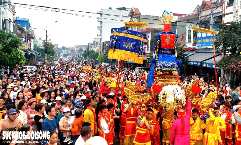 Linh thiêng đền Tranh và những giá trị văn hóa từ lễ hội đặc biệt nhiều người chưa biết- Ảnh 7. Linh thiêng đền Tranh và những giá trị văn hóa từ lễ hội đặc biệt nhiều người chưa biết- Ảnh 7.