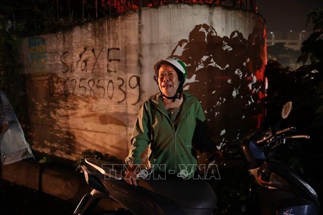 Cháy lớn trong đêm tại xưởng gỗ đối diện Bệnh viện K Tân Triều- Ảnh 8. Cháy lớn trong đêm tại xưởng gỗ đối diện Bệnh viện K Tân Triều- Ảnh 8.