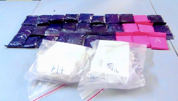 Bắt nóng đối tượng vận chuyển 2 bánh heroin, 6.000 viên ma túy tổng hợp trong đêm- Ảnh 2. Bắt nóng đối tượng vận chuyển 2 bánh heroin, 6.000 viên ma túy tổng hợp trong đêm- Ảnh 2.