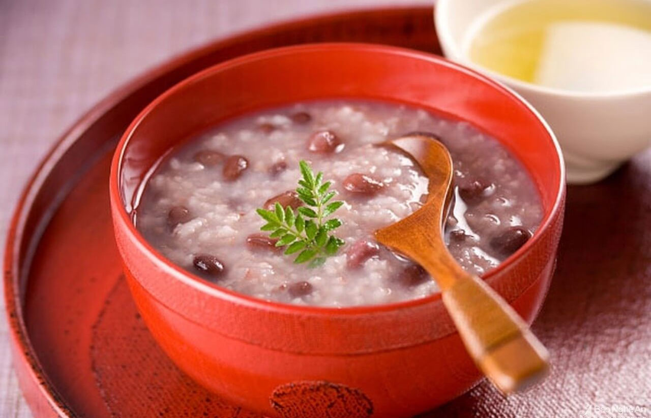 'Bài thuốc' chăm sóc da nổi mụn, sạm nám mùa lễ hội- Ảnh 4.