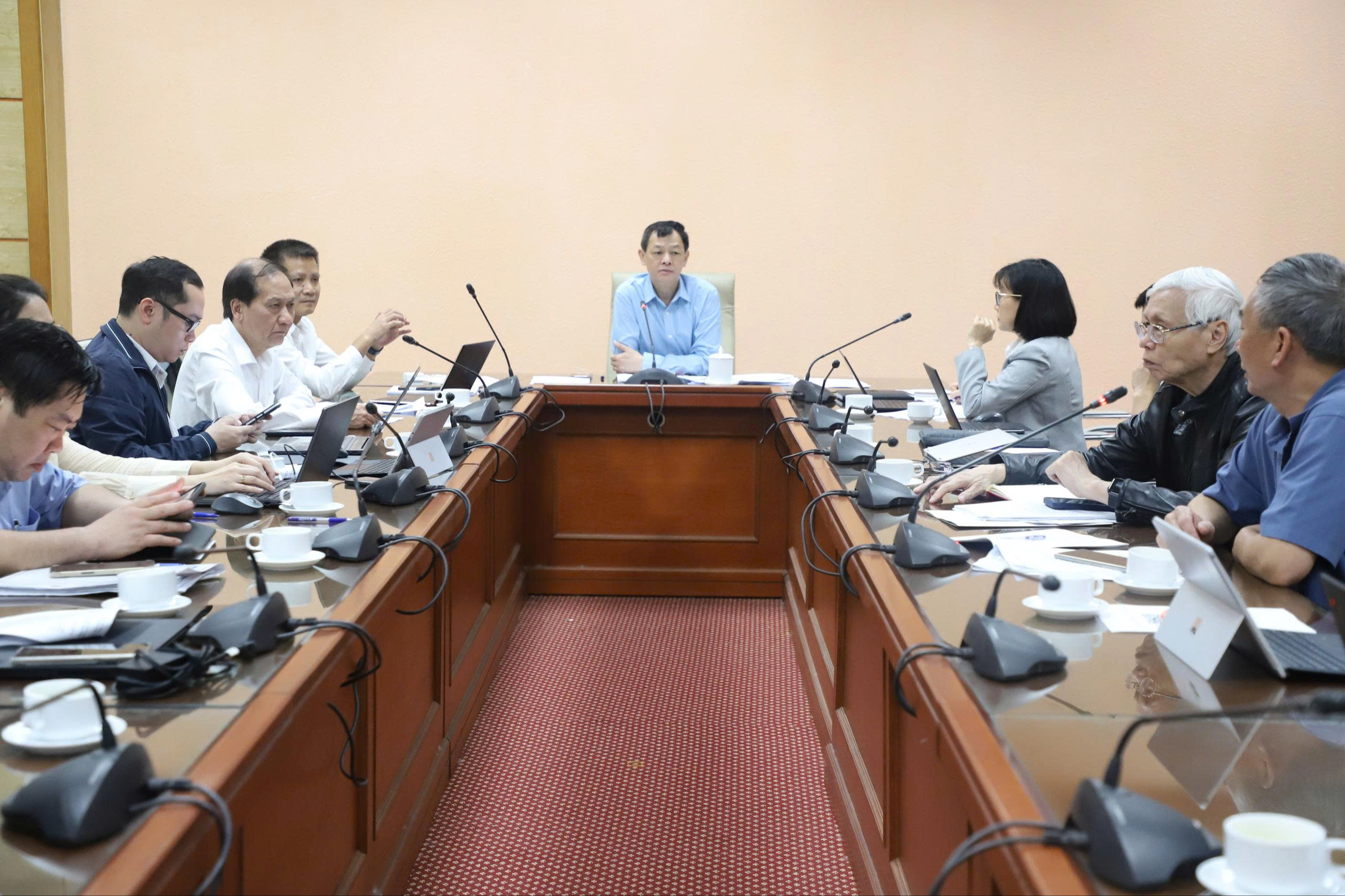 Cẩn trọng trong đăng ký lưu hành để đảm bảo chất lượng thuốc phục vụ chữa bệnh, cứu người- Ảnh 3.