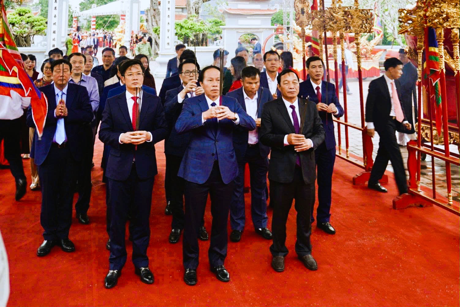 Mãn nhãn màn 'kiệu bay' tại lễ hội truyền thống Từ Lương Xâm 2026- Ảnh 2. Mãn nhãn màn 'kiệu bay' tại lễ hội truyền thống Từ Lương Xâm 2026- Ảnh 2.