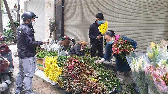 Rằm tháng Giêng: Hàng hóa đa dạng, giá ổn định- Ảnh 2.