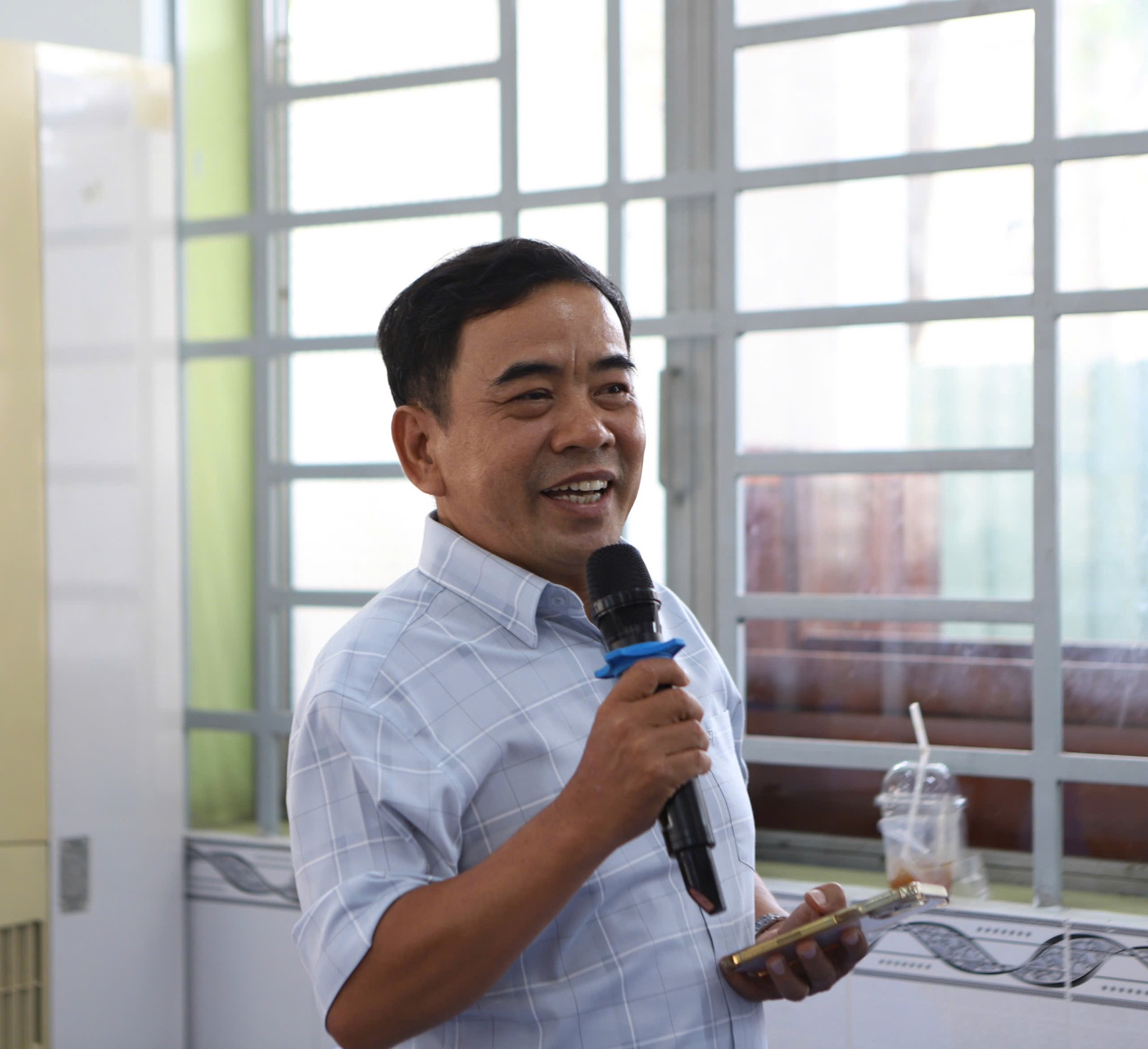 View - Phó Chủ tịch UBND TPHCM Trần Thị Diệu thúy cam kết nâng cao chính sách giáo dục