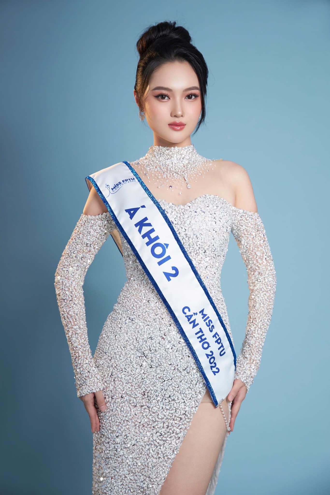 Nữ MC quê Cần Thơ vừa nhận giải tại Miss World Vietnam 2025 là ai?- Ảnh 7. Nữ MC quê Cần Thơ vừa nhận giải tại Miss World Vietnam 2025 là ai?- Ảnh 7.