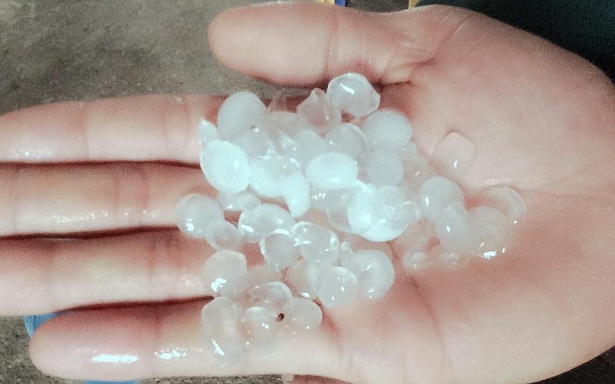 Dông lốc và mưa đá gây thiệt hại tại Lào Cai và Cao Bằng- Ảnh 3.