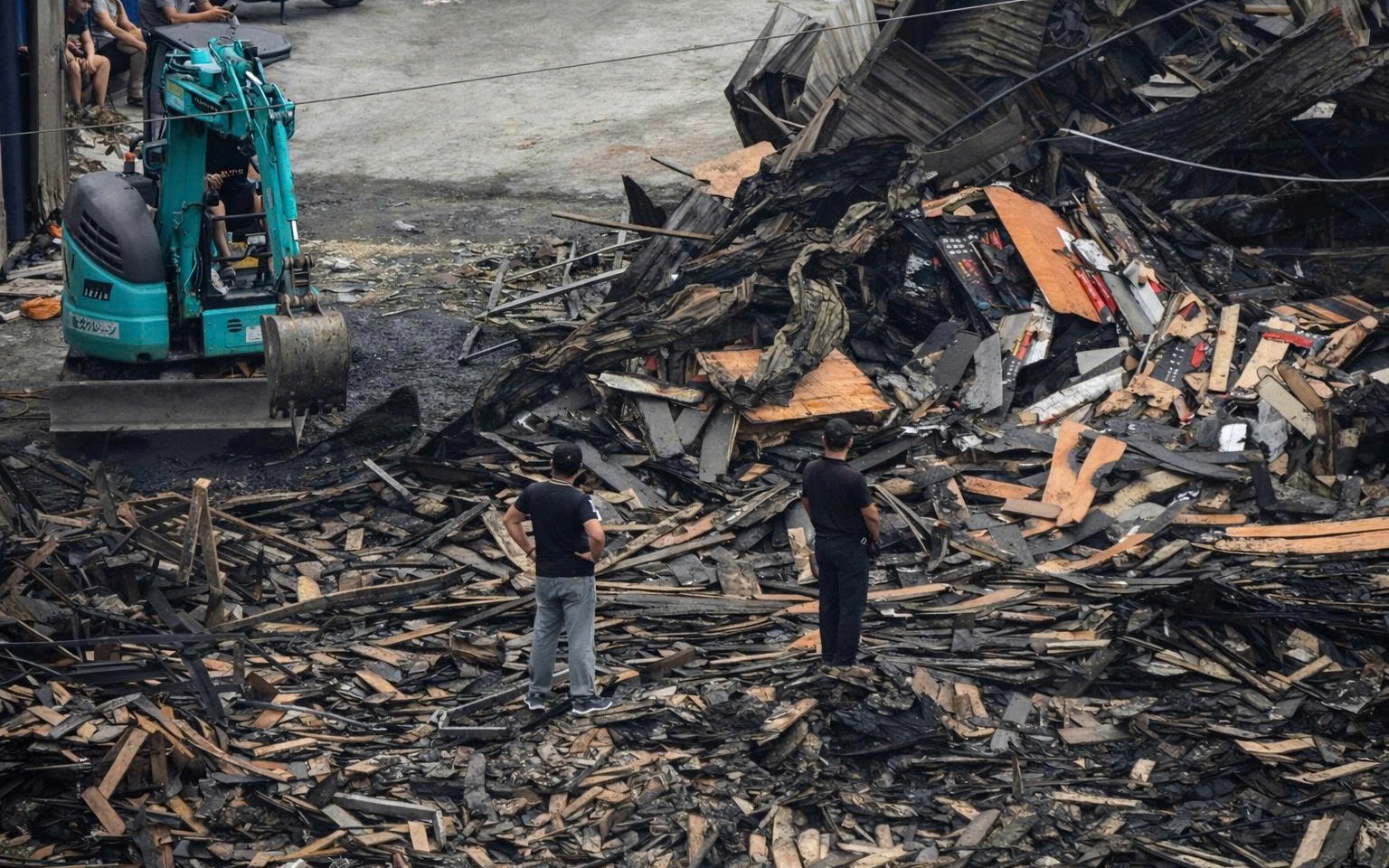 Hà Nội: Ngoài xưởng gỗ bị cháy, phường Thanh Liệt còn nhiều công trình vi phạm trên đất nông nghiệp- Ảnh 4.