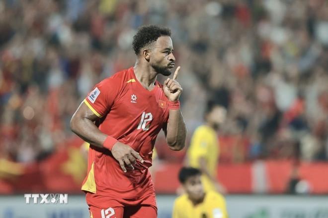 Xuân Son lập cú đúp giúp tuyển Việt Nam đánh bại Malaysia- Ảnh 2.