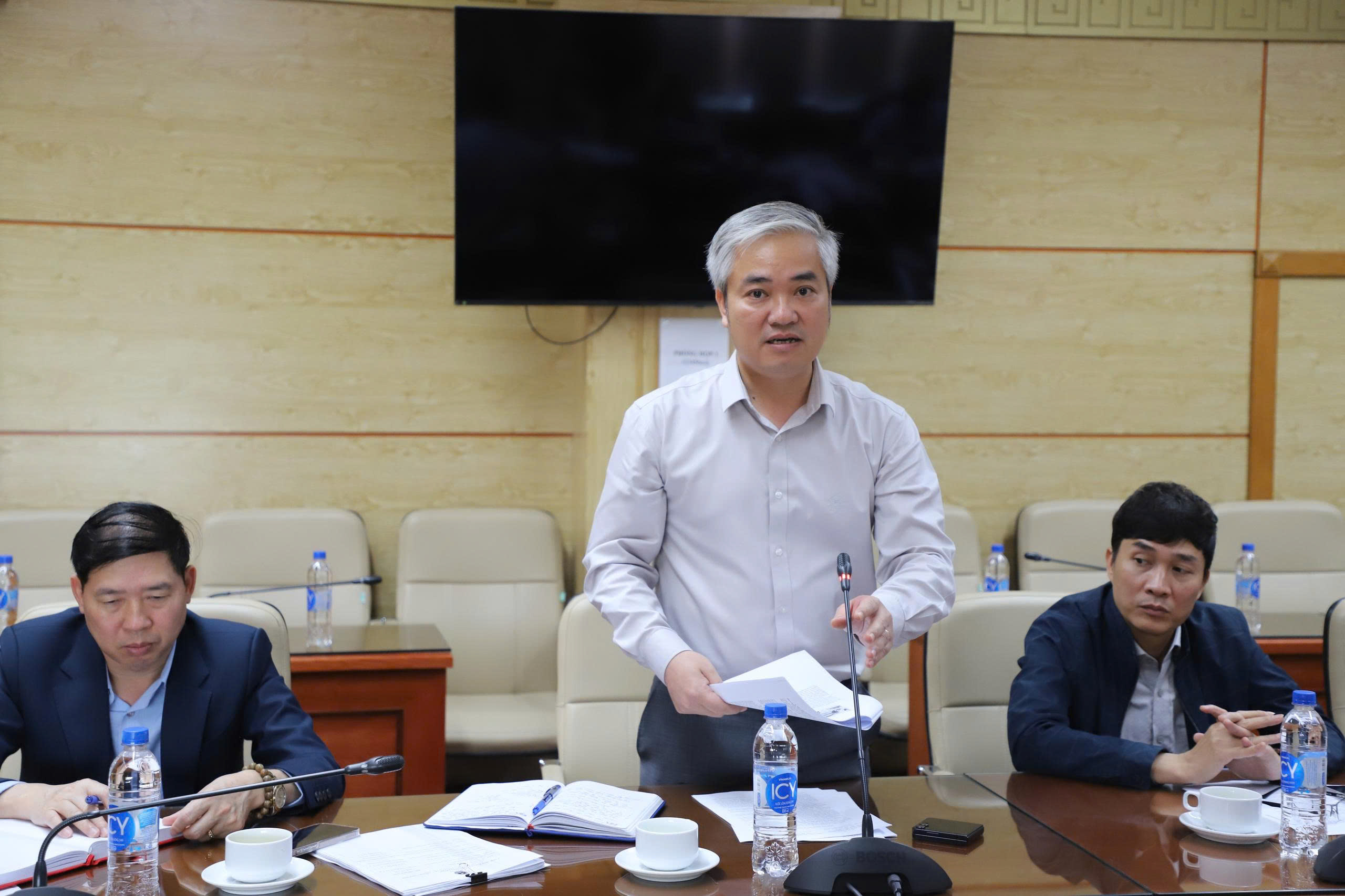 Truyền thông y tế phải luôn đi trước, xử lý vấn đề nhanh, trúng, đúng- Ảnh 3.