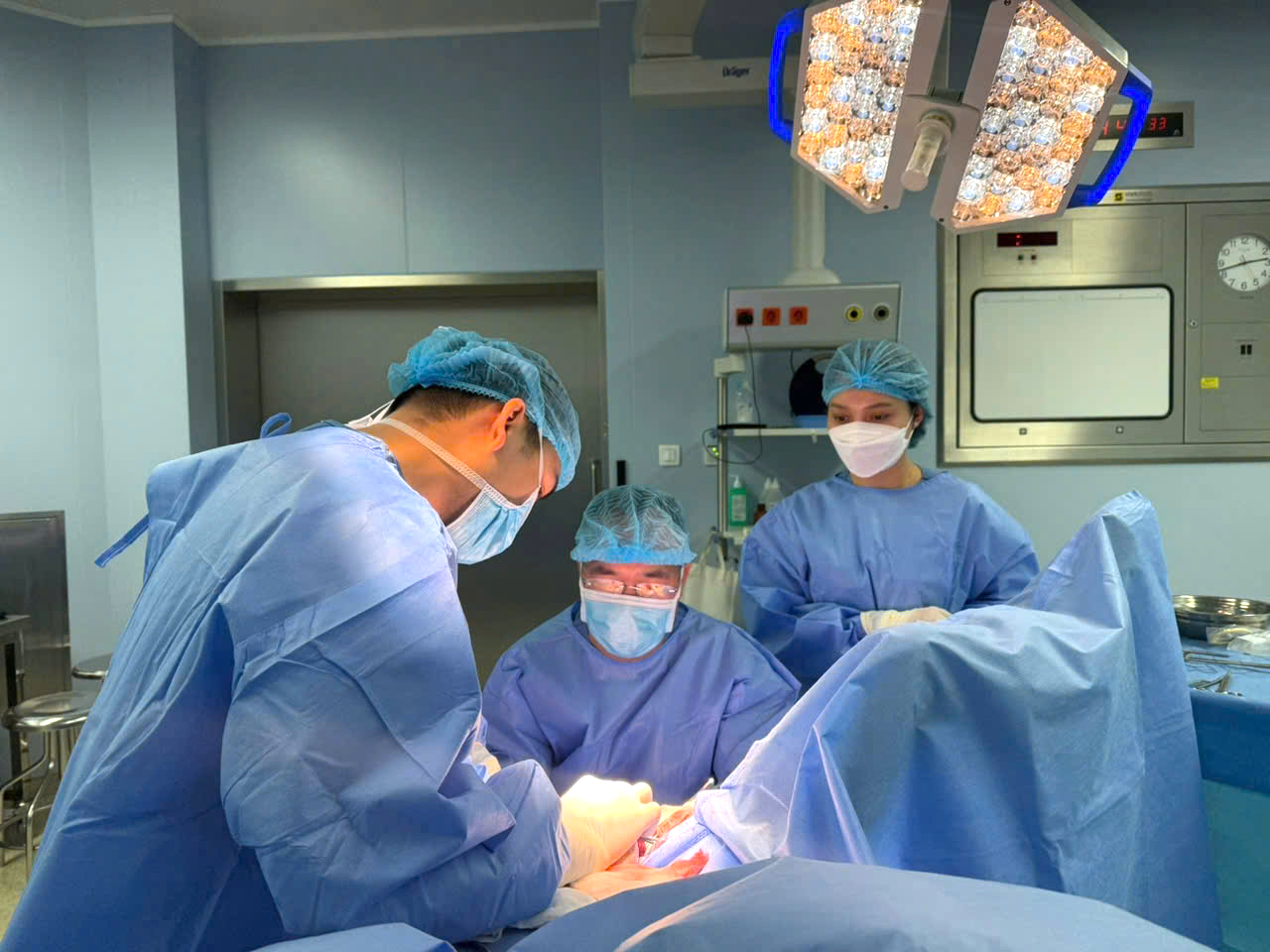 Vì sao hẹp bao quy đầu có thể dẫn tới ung thư dương vật?- Ảnh 2.