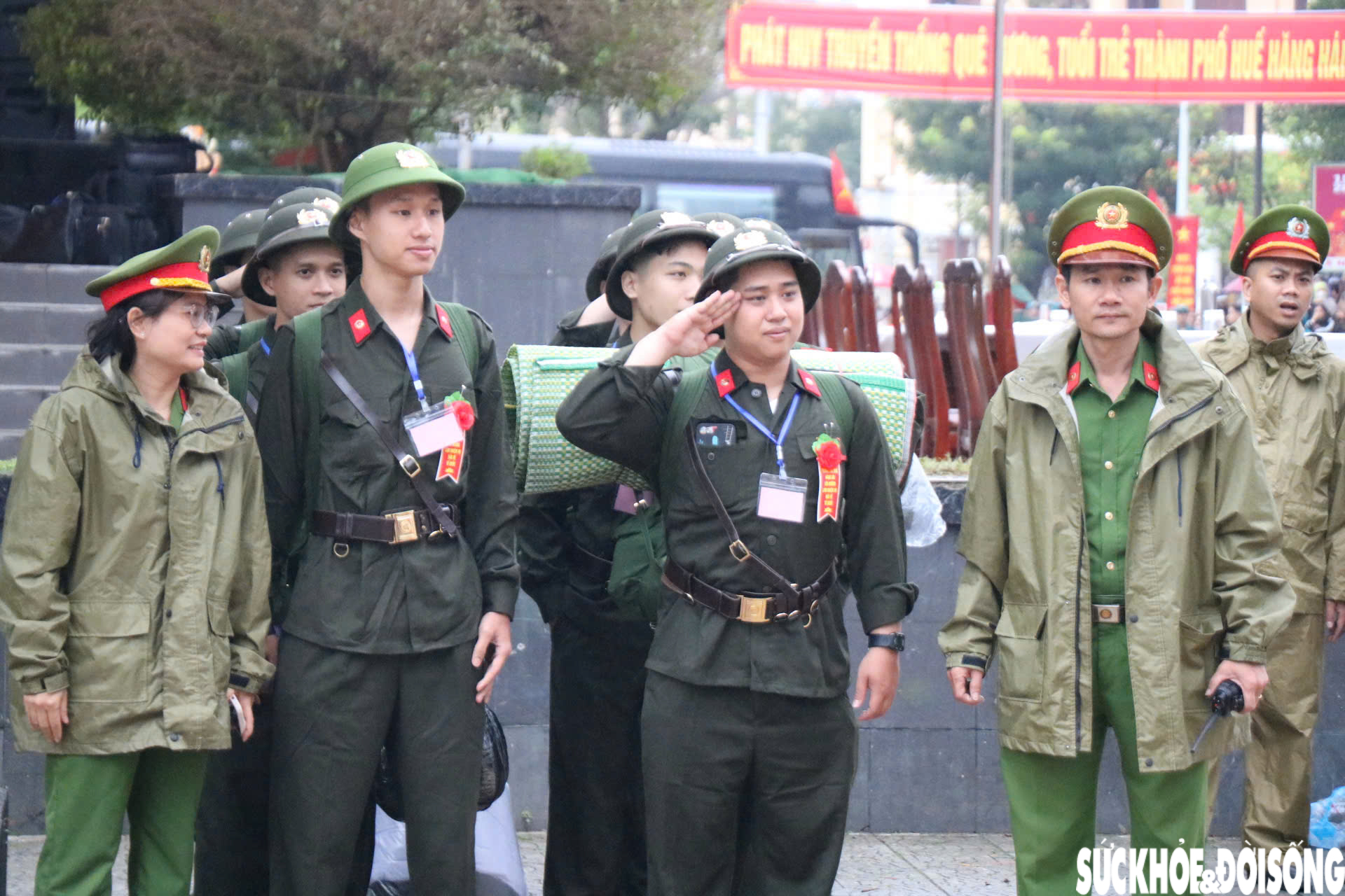 Những khoảnh khắc đẹp trong ngày hội tòng quân ở Huế- Ảnh 9.