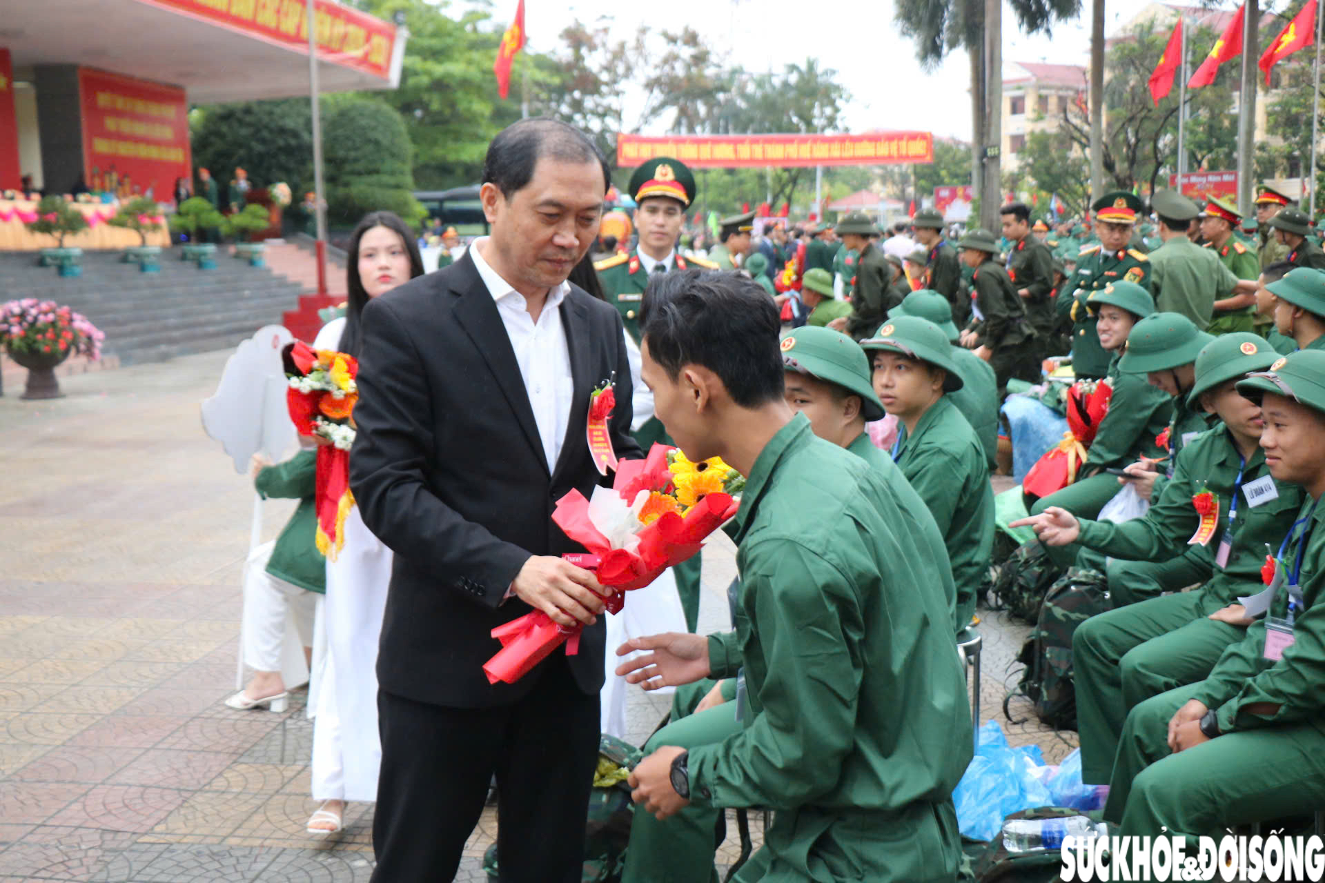 Những khoảnh khắc đẹp trong ngày hội tòng quân ở Huế- Ảnh 10.