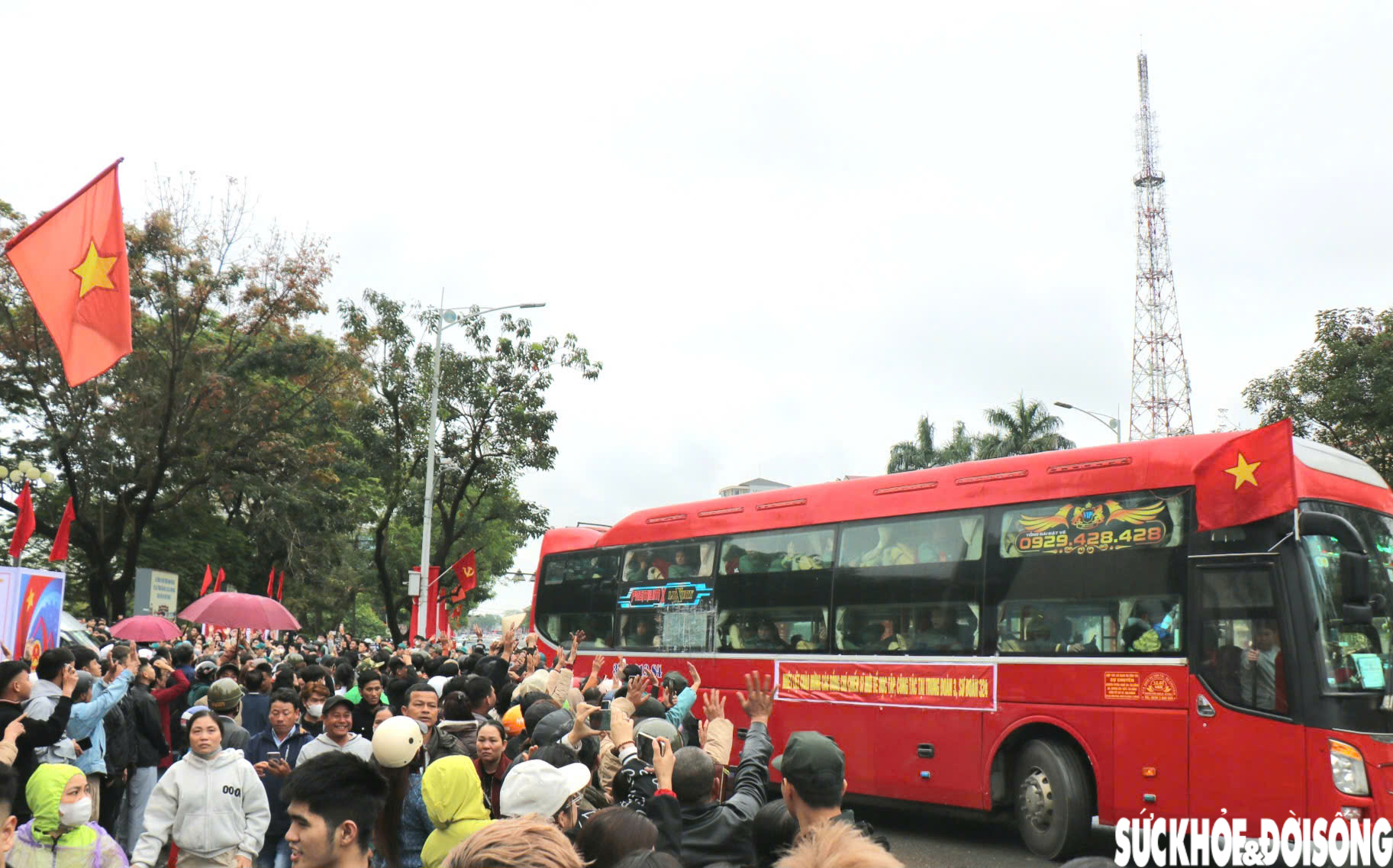 Những khoảnh khắc đẹp trong ngày hội tòng quân ở Huế- Ảnh 14.