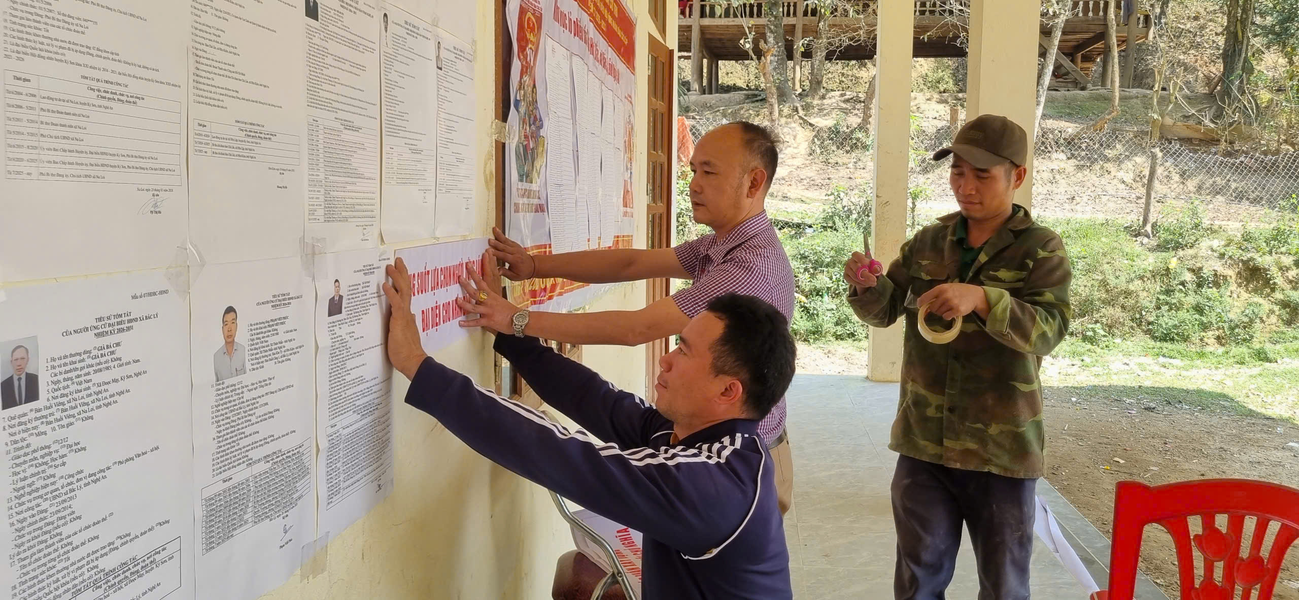 Đồng bào miền núi, vùng biên giới Nghệ An sẵn sàng cho ngày hội non sông- Ảnh 4.