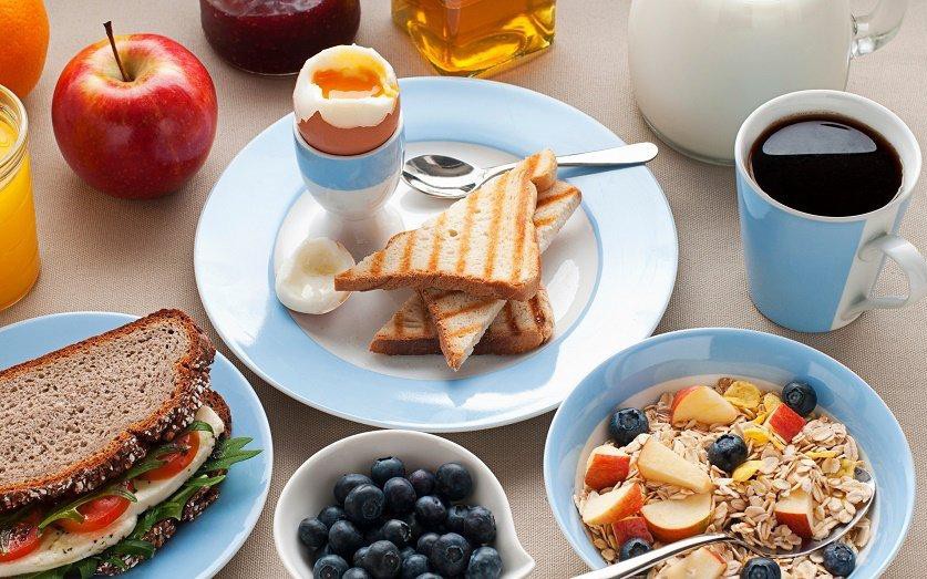 6 loại thực phẩm ăn sáng giúp hạ huyết áp tự nhiên