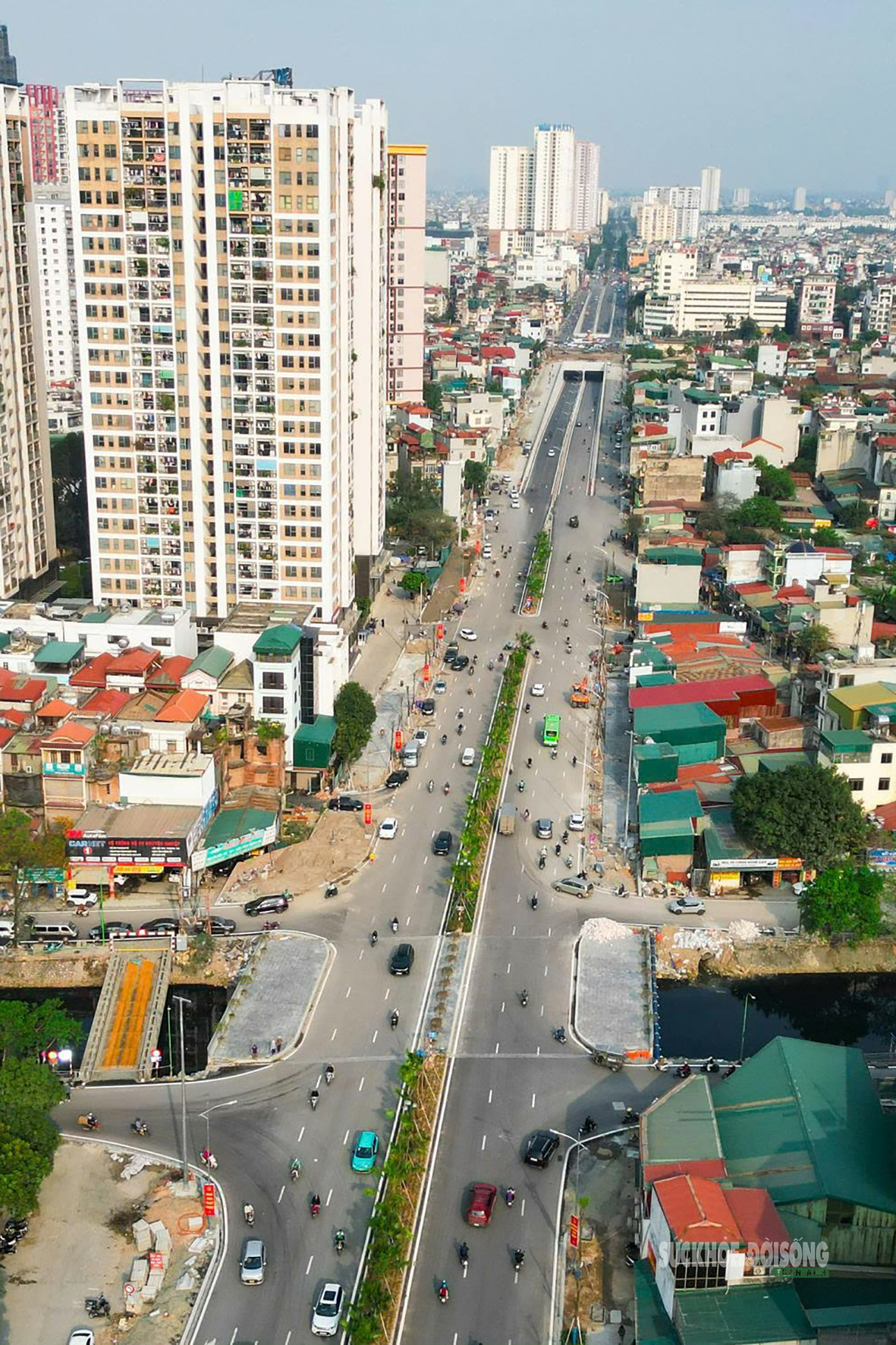 Cầu vượt sông Lừ trên Vành đai 2,5 chính thức được đưa vào khai thác sau nhiều năm chờ đợi- Ảnh 1.