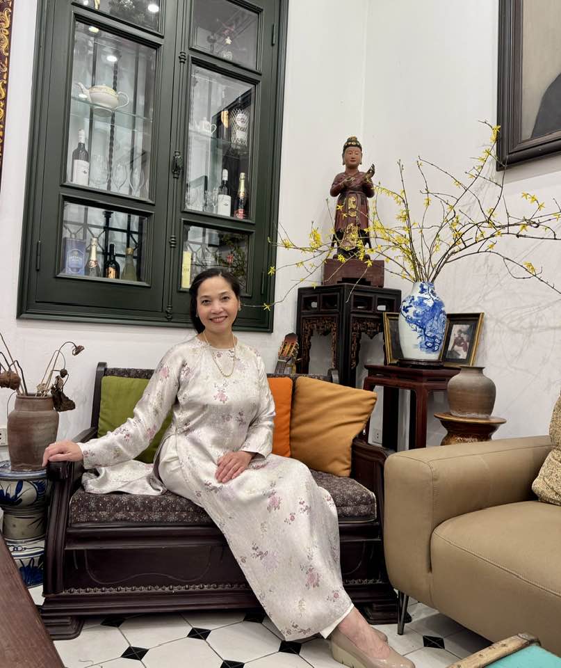 Nhan sắc NSƯT Lê Vi sau nhiều năm sinh sống ở Pháp- Ảnh 5.