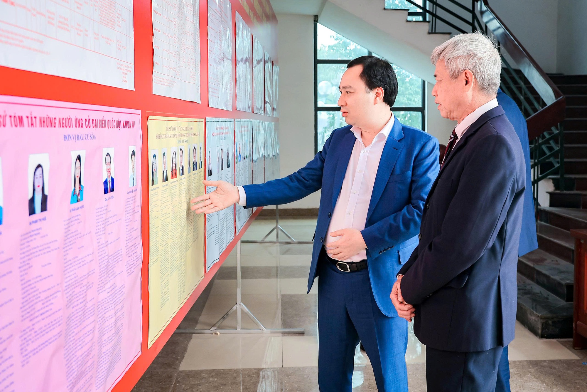 Ứng cử viên ĐBQH Vũ Văn Tiến: 'Đi xa bằng tài năng, đi bền bằng tình nghĩa và cội nguồn'- Ảnh 4.