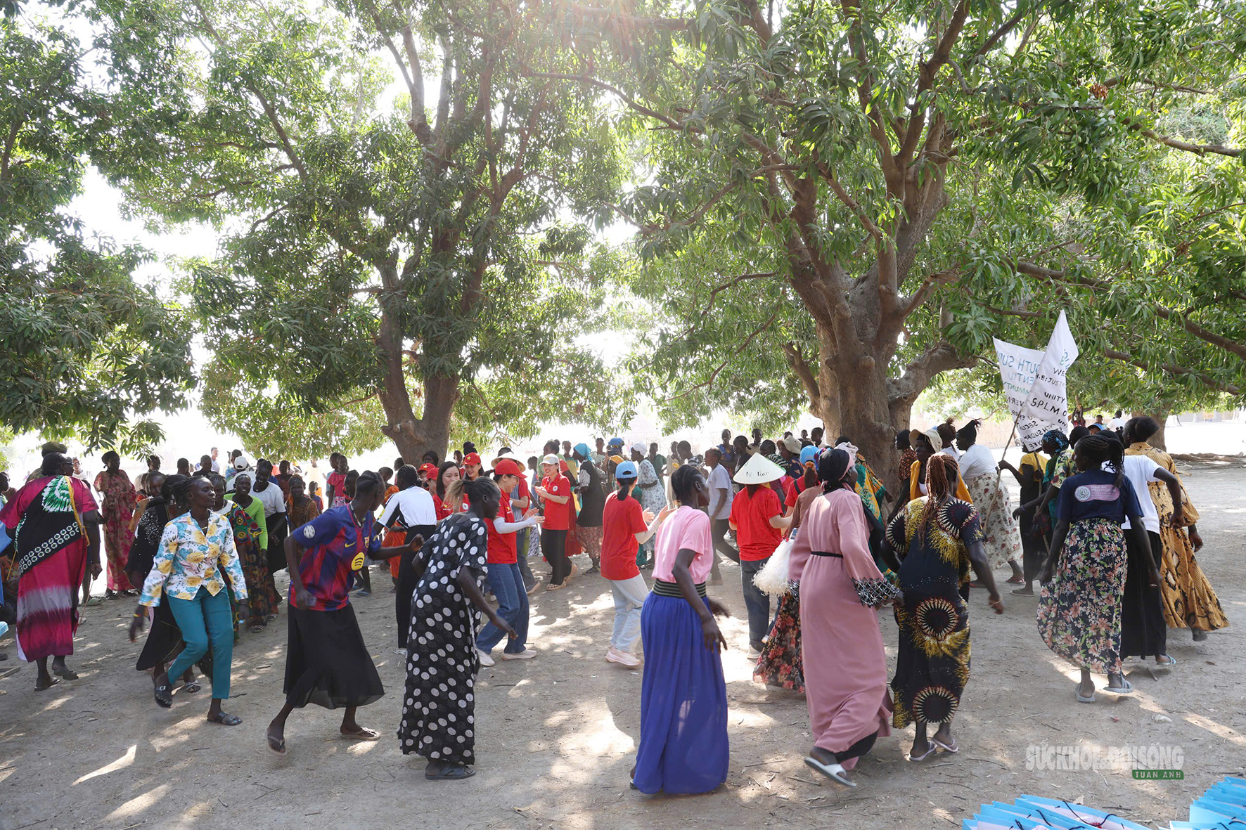 Phụ nữ Việt Nam gieo yêu thương nơi vùng đất gìn giữ hòa bình- Ảnh 5.