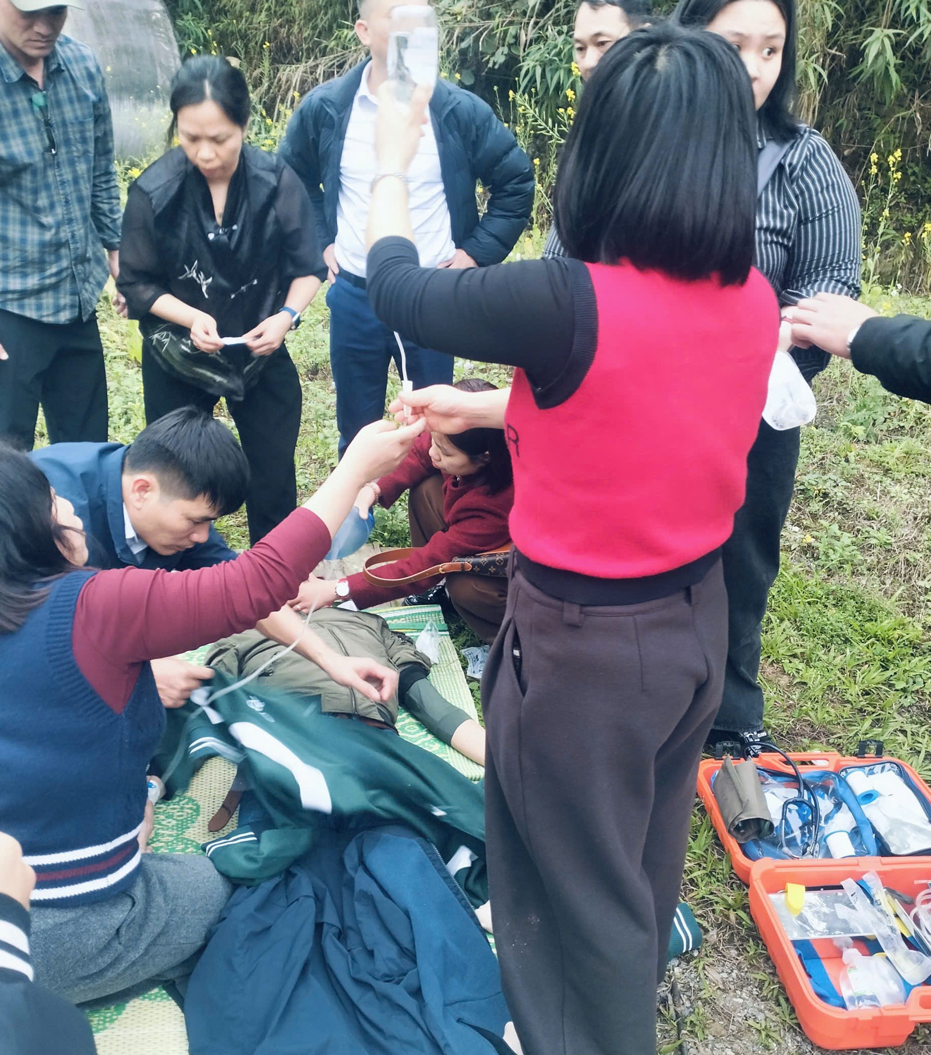 Tourist suffers cardiac arrest while visiting Ban Zai Waterfall ...